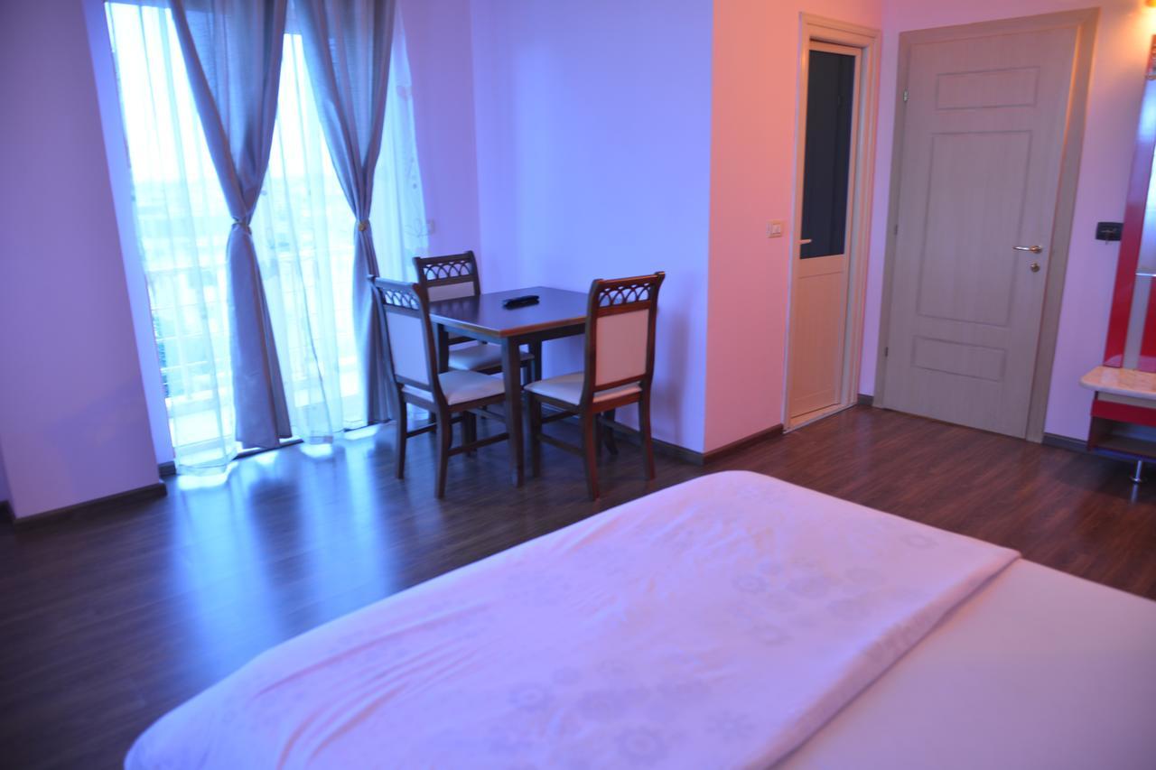 Royal Gaz Hotel Durrës 외부 사진