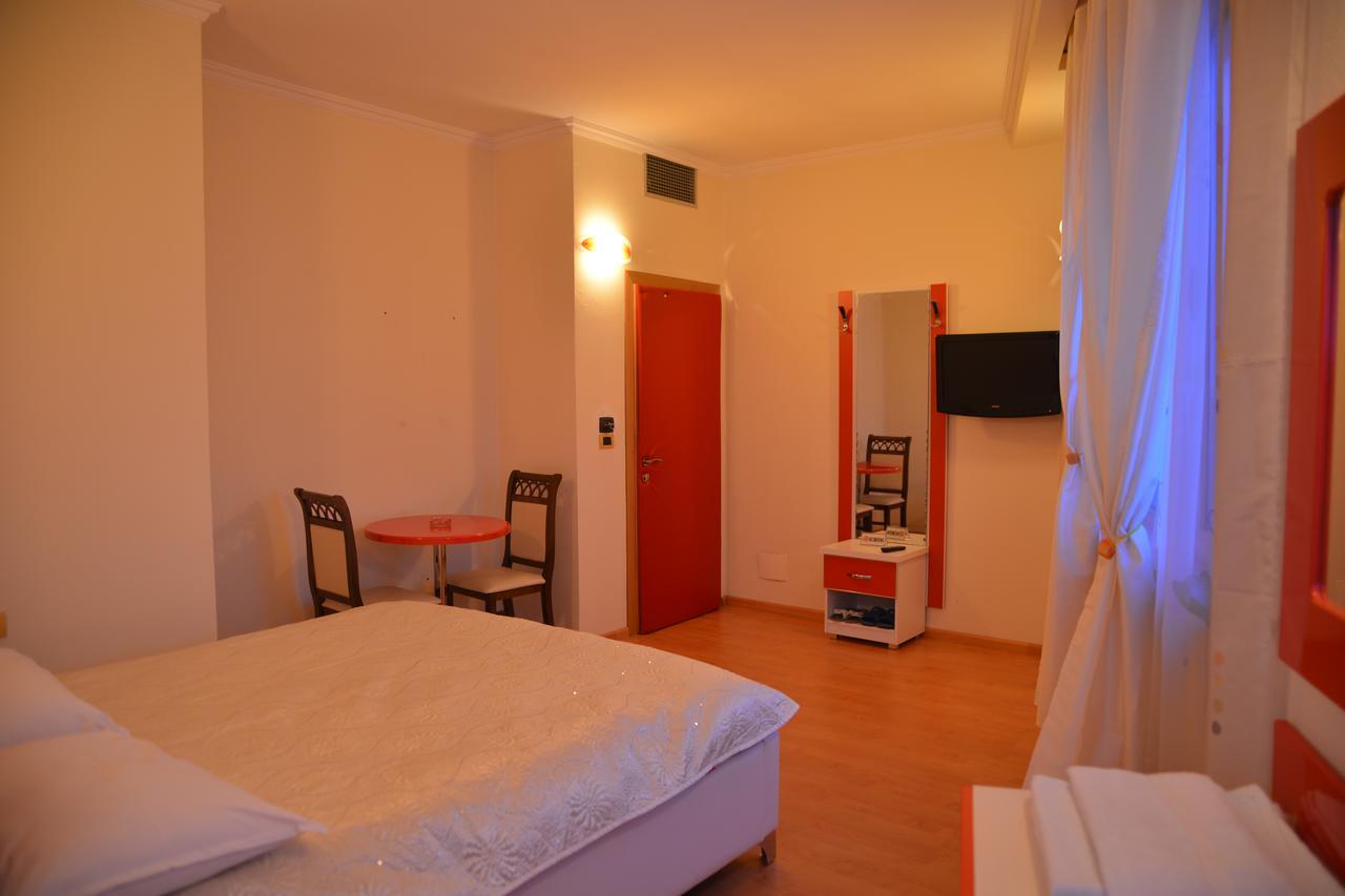 Royal Gaz Hotel Durrës 외부 사진