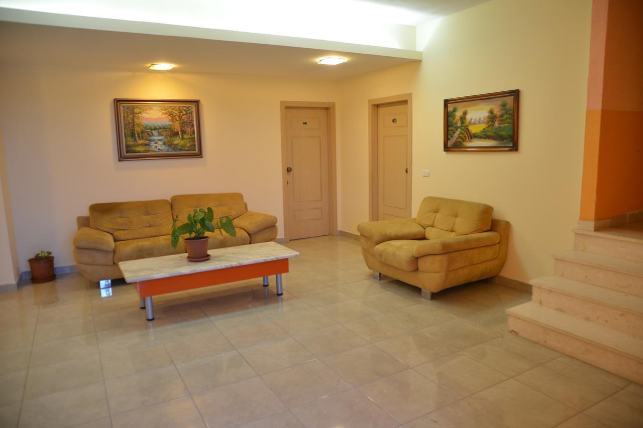 Royal Gaz Hotel Durrës 외부 사진