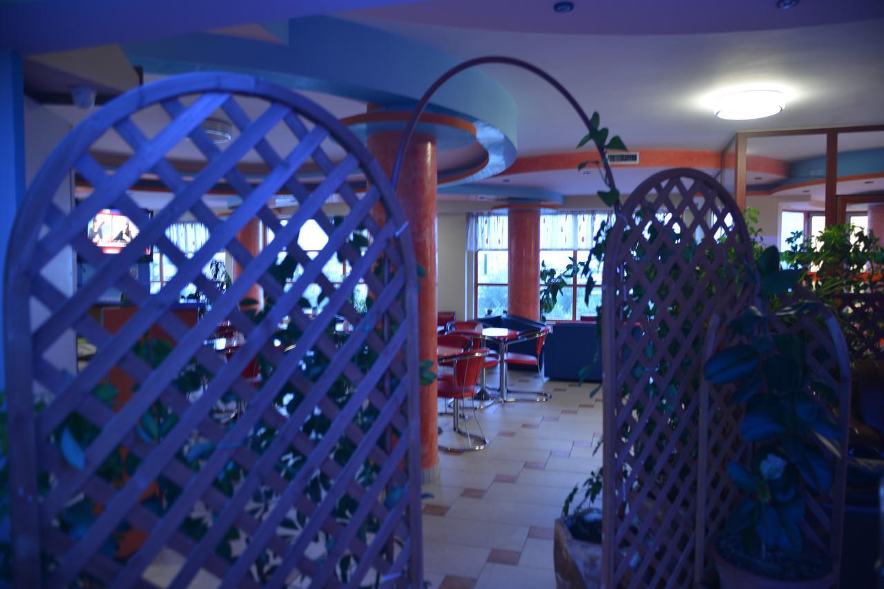 Royal Gaz Hotel Durrës 외부 사진